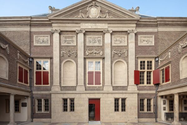 Museum De Lakenhal