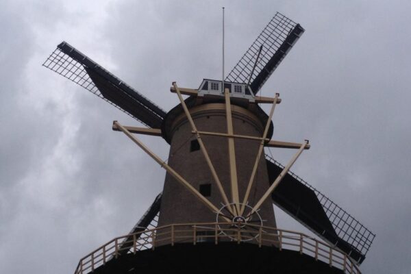 Museummolen en molenwinkel De Walvisch